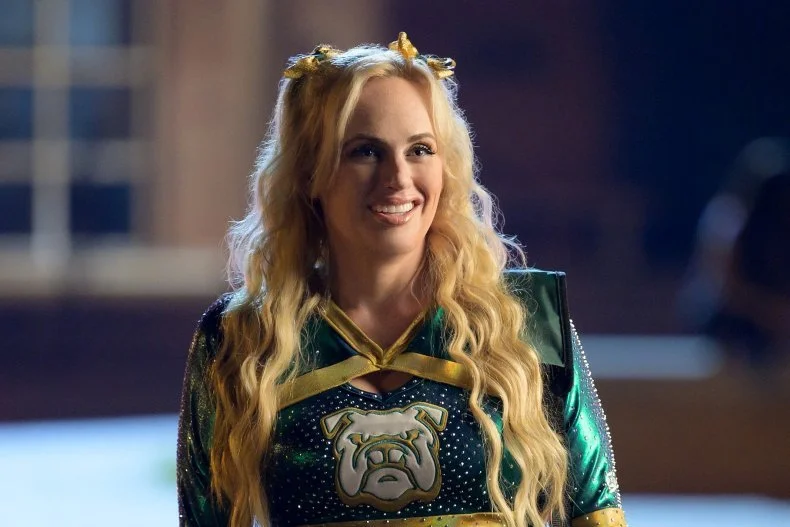 "Senior Year" Review: What the kids call Cringe!