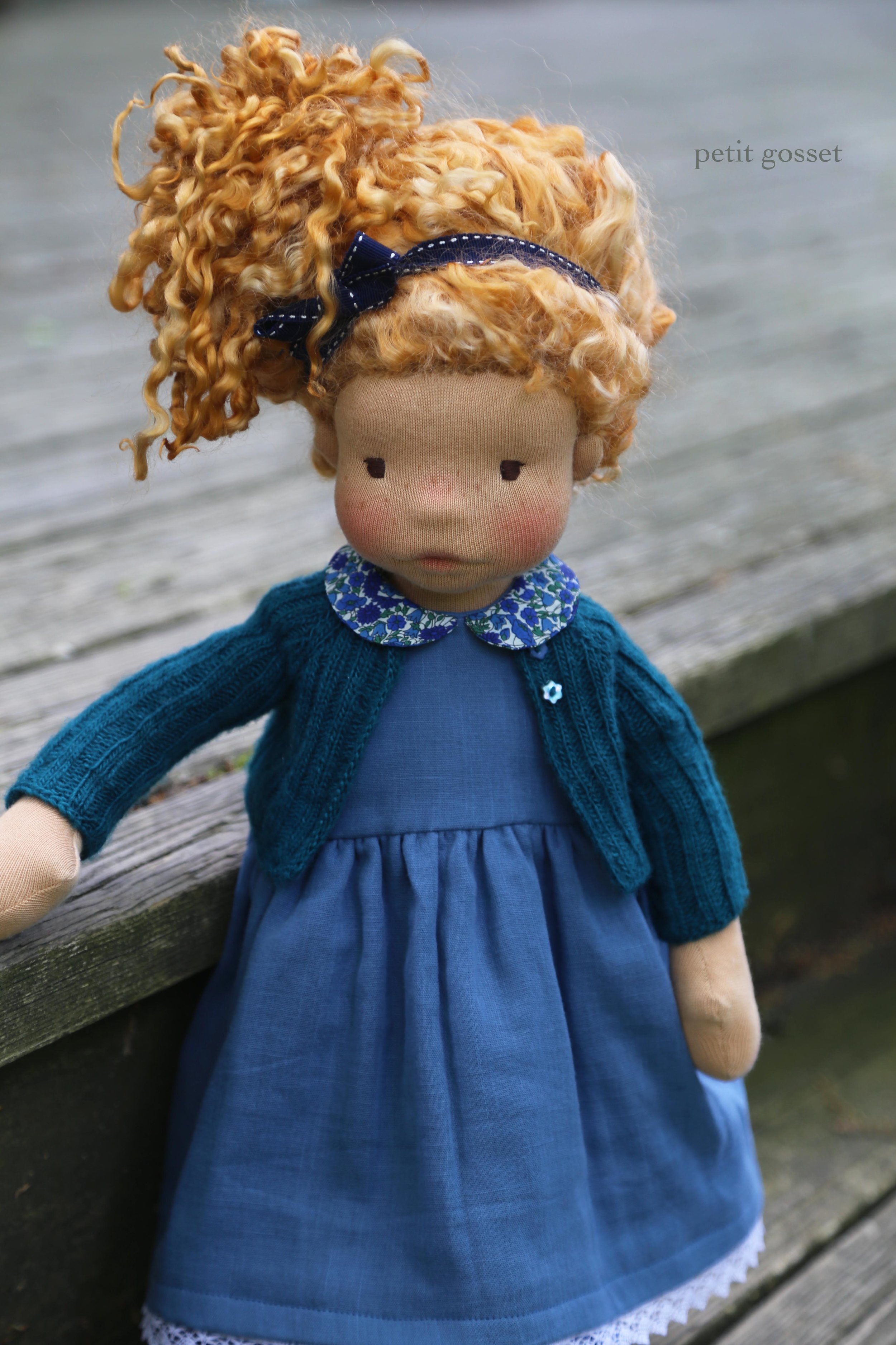 Cotton dress in blue...