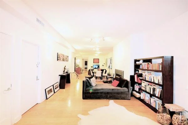 405 Greenwich Street