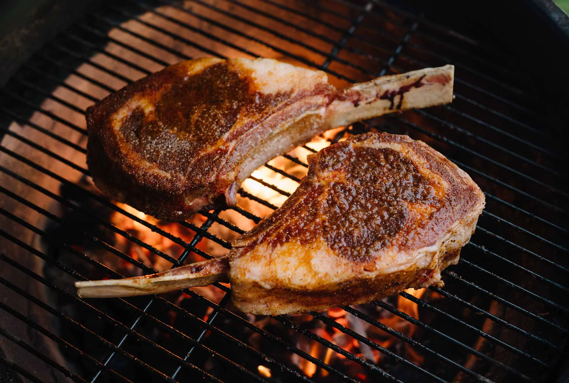 kosmosq_steak-on-grill.jpg