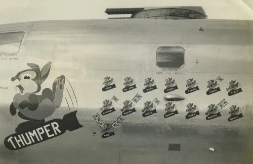 Source: http://on-the-step.com/aircraft-nose-art/