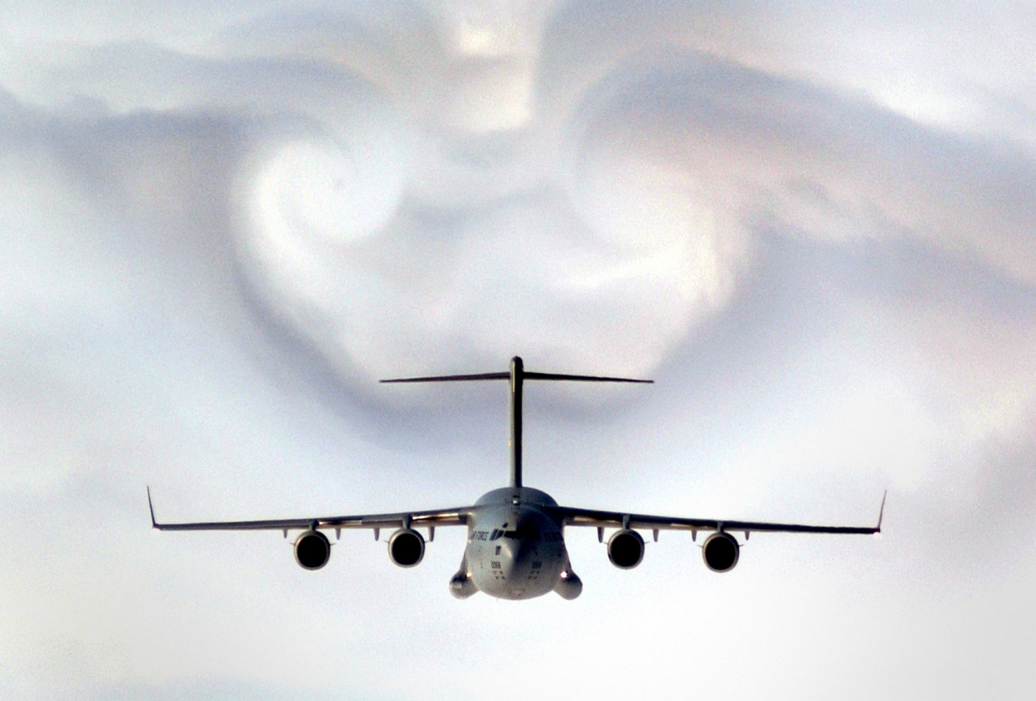gpw-20041010-UnitedStatesAirForce-030202-F-0193C-004-C-17-Globemaster-III-South-Carolina-USA-20030202-medium.jpg