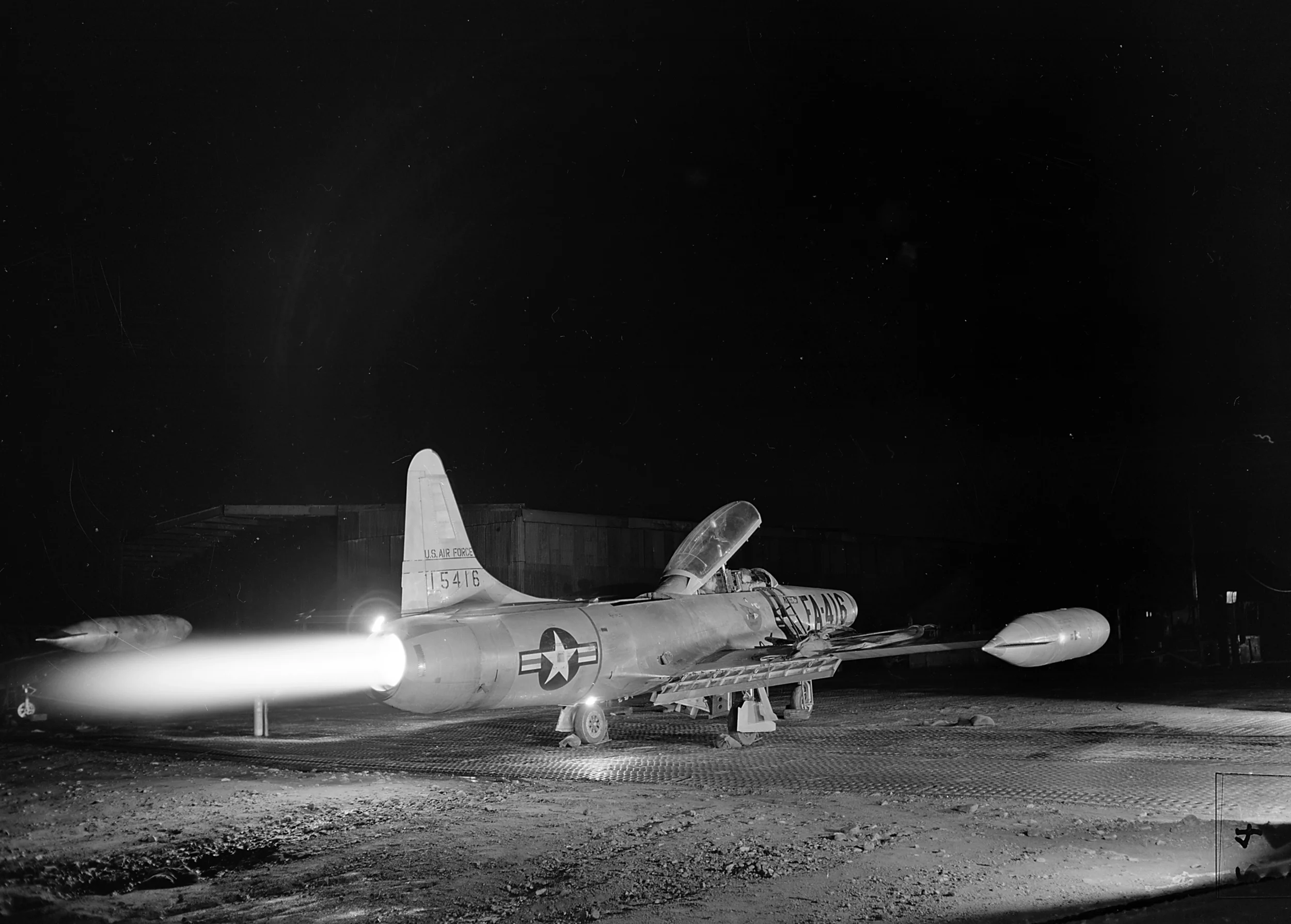 F-94B_319th_FIS_with_afterburner_Korea_1953.jpg