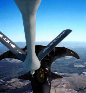 Yeah, the rest of the refueling photo looks grainier than the alleged F-19, but maybe that's because the F-19's made of a classified supermaterial.