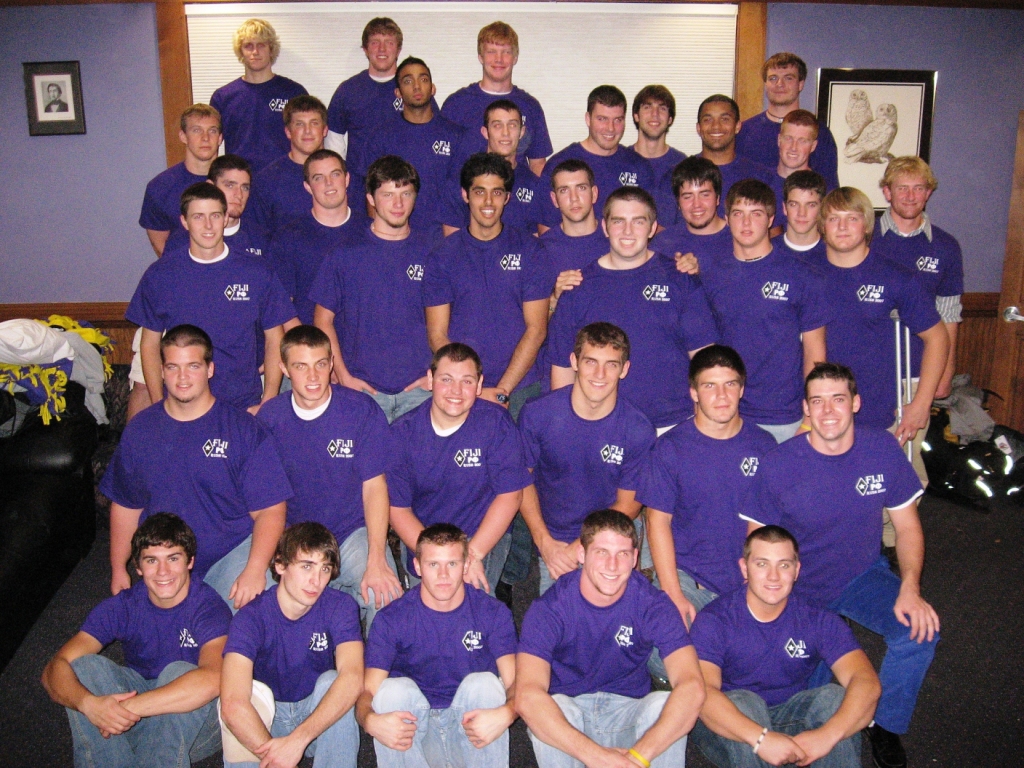 Fall 2007 Pledge Class.JPG