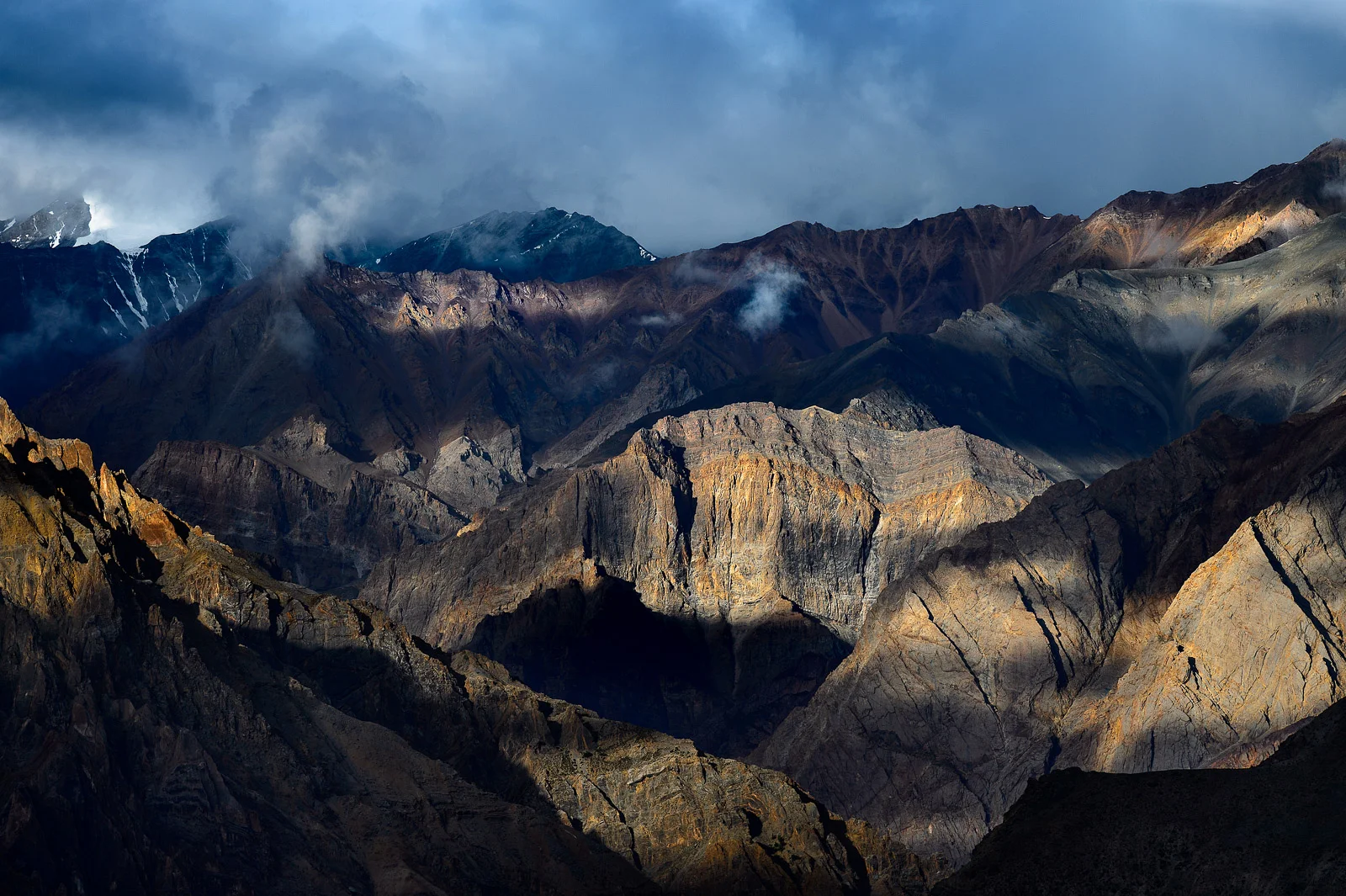 F05_3244-Edit.jpg