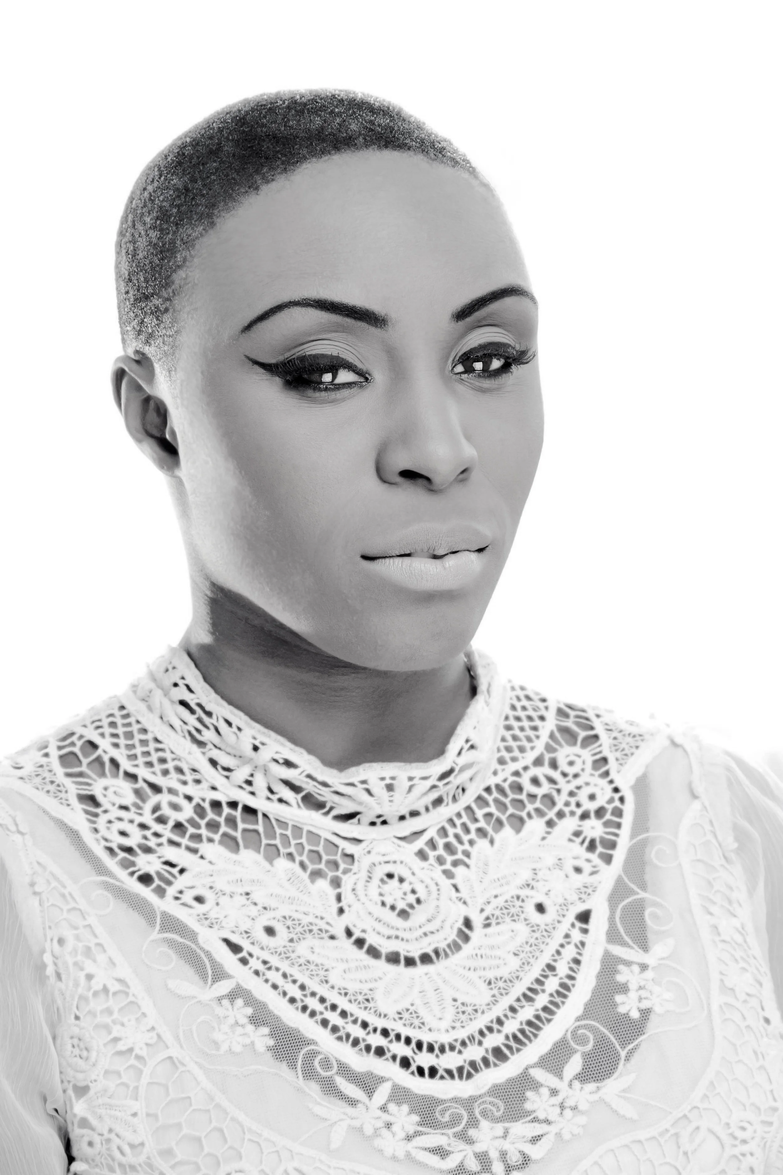 Laura+Mvula+stare-2.jpg