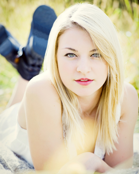 natural outdoor senior pictures