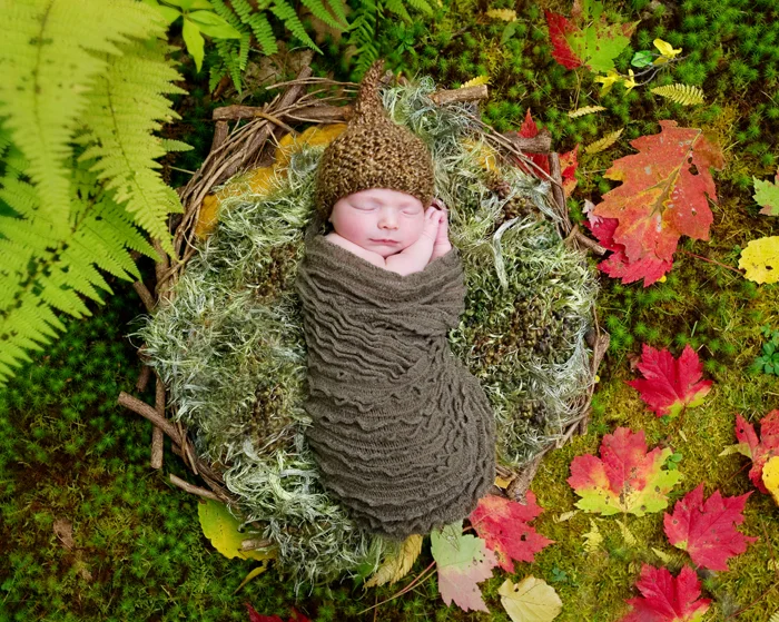 natural outdoor newborn portrait in Fall