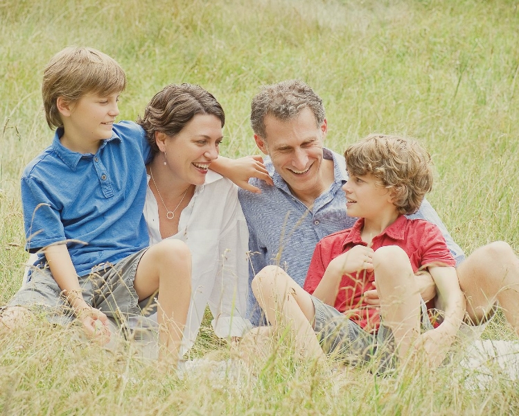 natural outdoor fun family photography