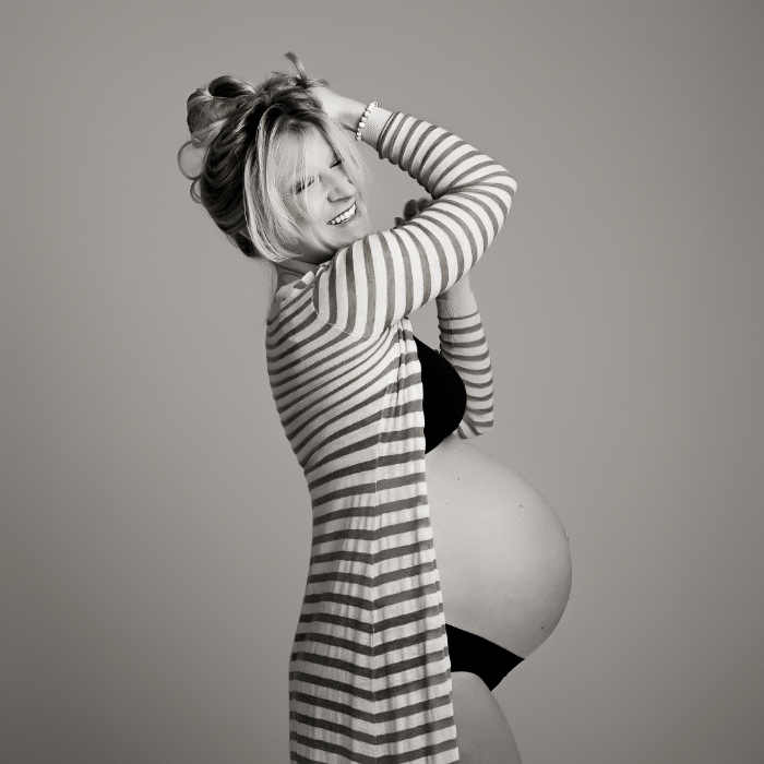 fun black and white maternity photography