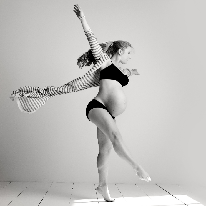 Dancer maternity portrait