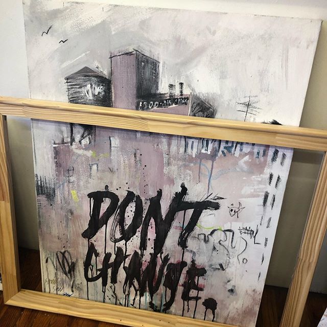 #nofilter 🚨THIS PAINTING IS ABOUT TO CHANGE!!! Bout to buff it... freshen up the &ldquo;canvas&rdquo; and then write a new protest to change #dontchange #oldnewyork 🎭 #graffitiisart #newyorkisart