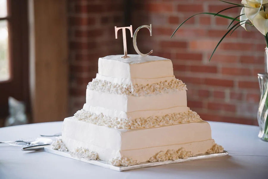 carolline-taylor-wedding-senates-end