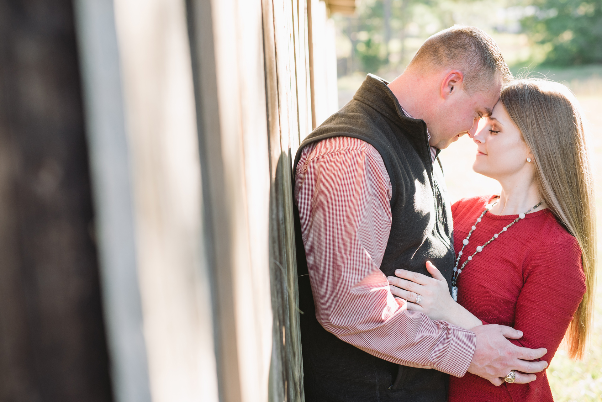 ashley-thomas-engagement-country-horse-barn
