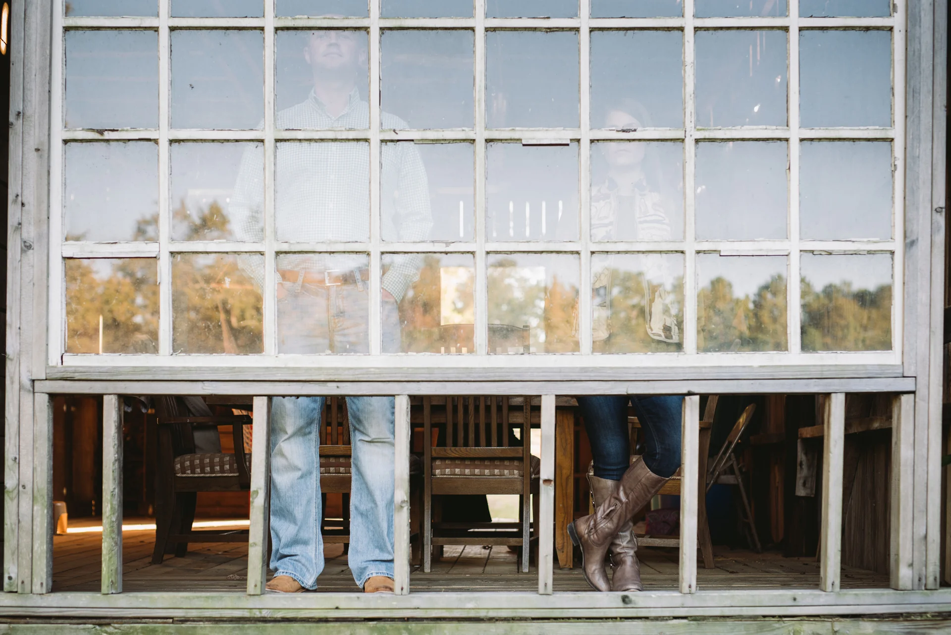 ashley-thomas-engagement-country-horse-barn