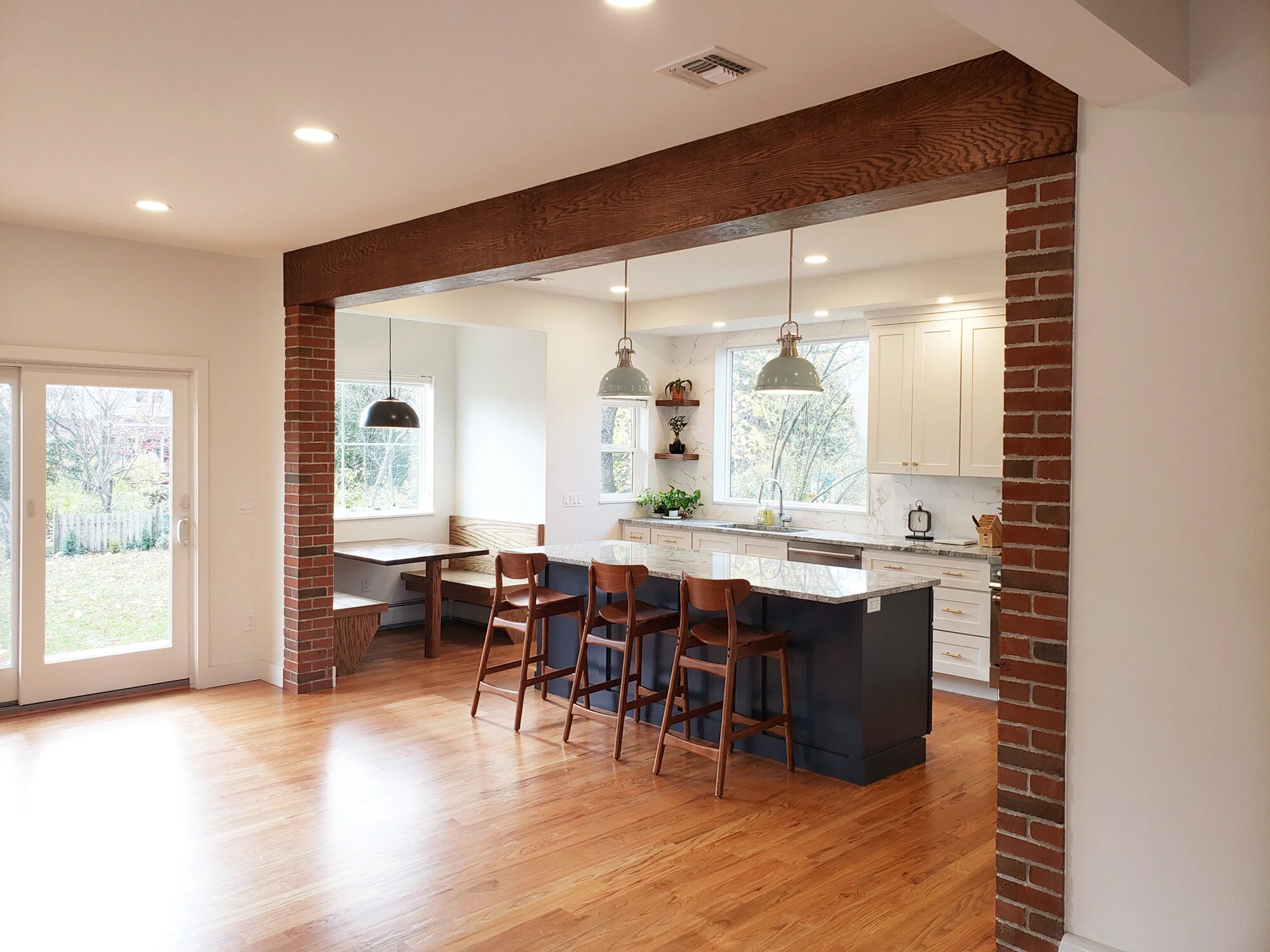 Kitchen_2.jpg