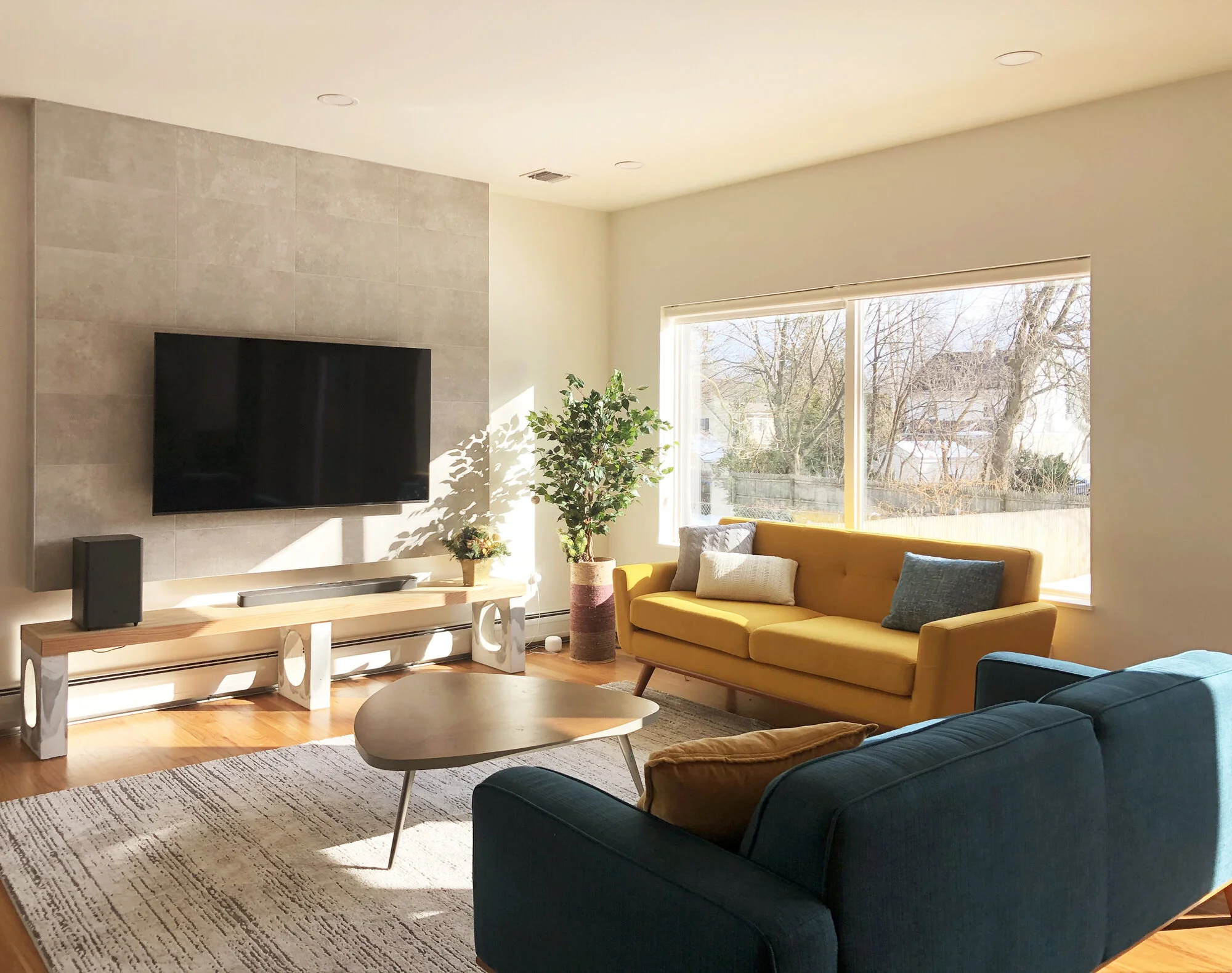 Family Room_1.jpg