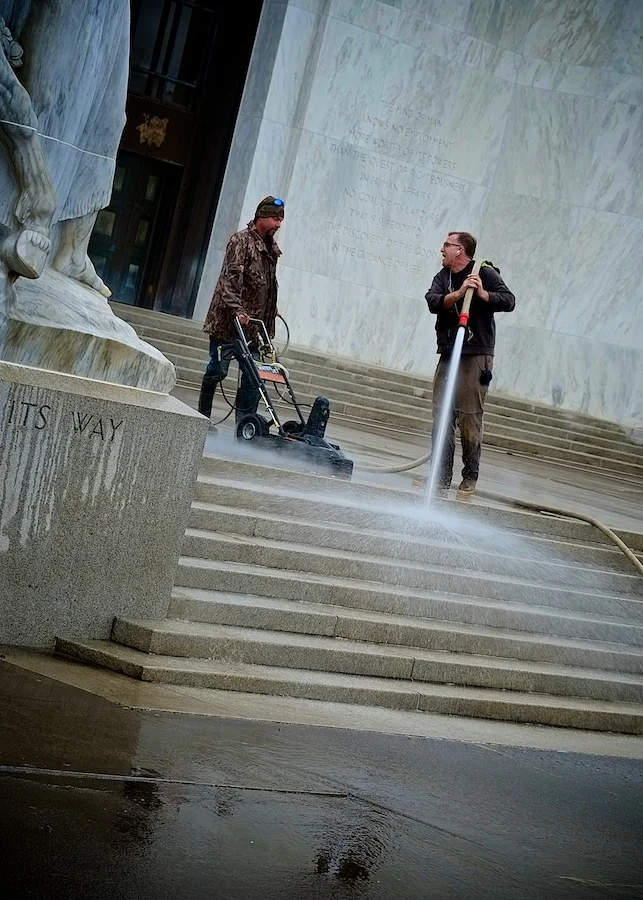 Aquanauts, Oregon Capitol Building, Salem, Oregon