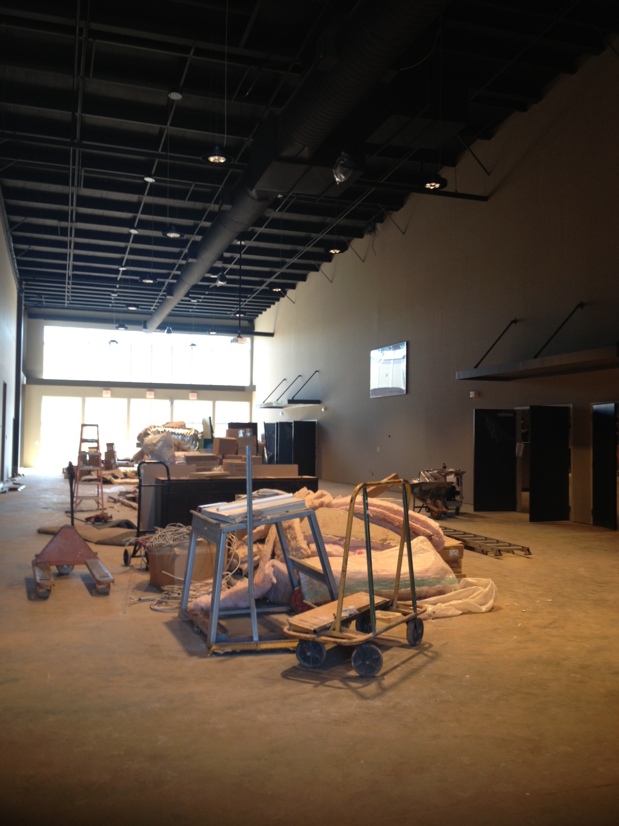 The main hallway viewing the entrances to the worship center.
