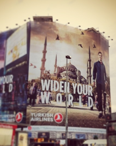 Lionel Messi on a Turkish Airlines poster in Barcelona, he not only flies Qatar Airways apparently....
