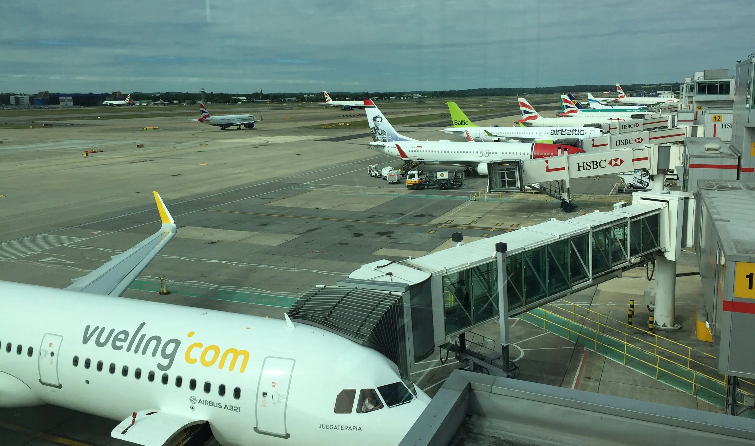 A colourful display of tails greeted our arrival to Gatwick airport. The A321 that flew us from Barcelona, in the foreground