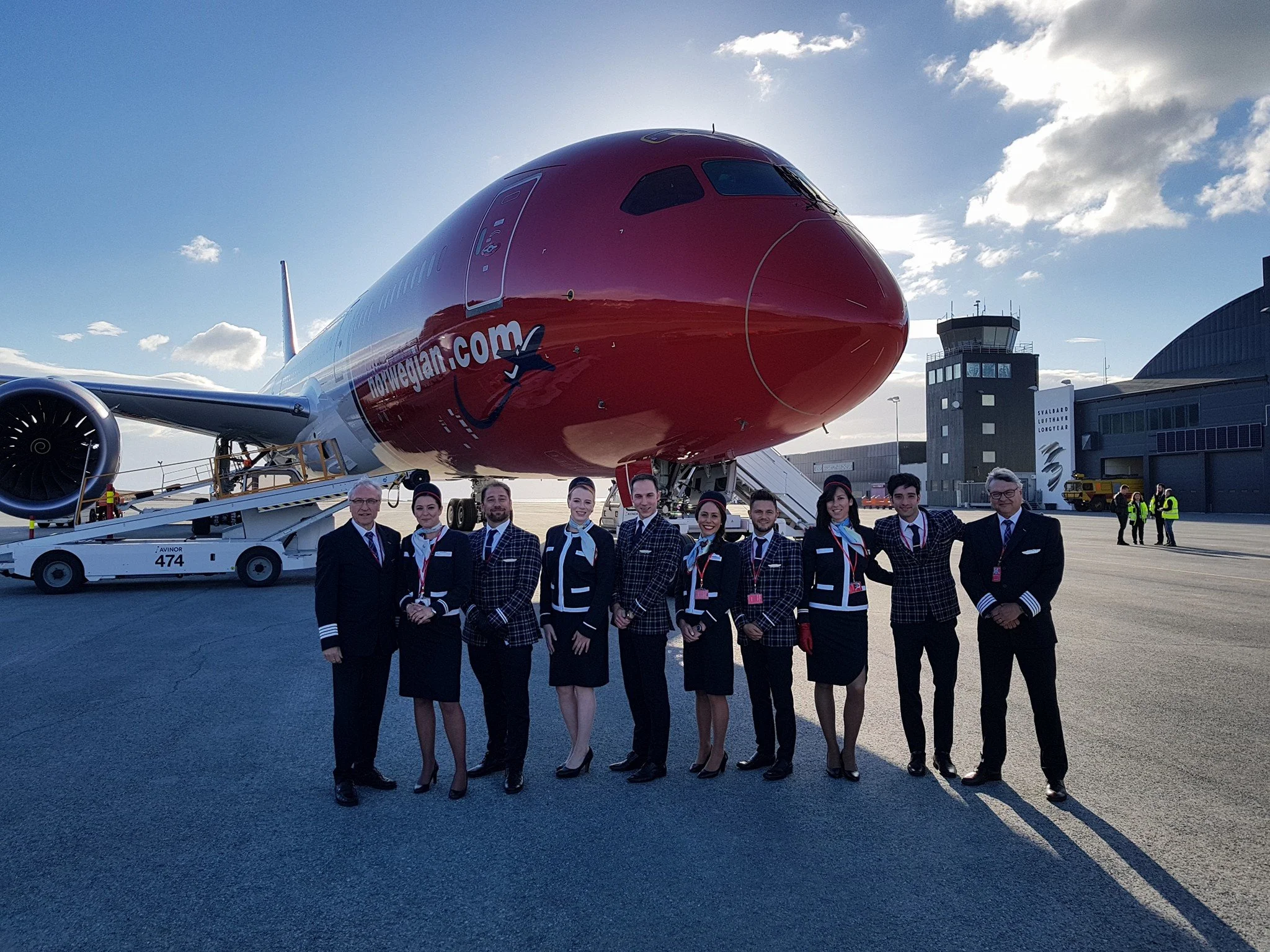 Dreamliner at LYR.jpg