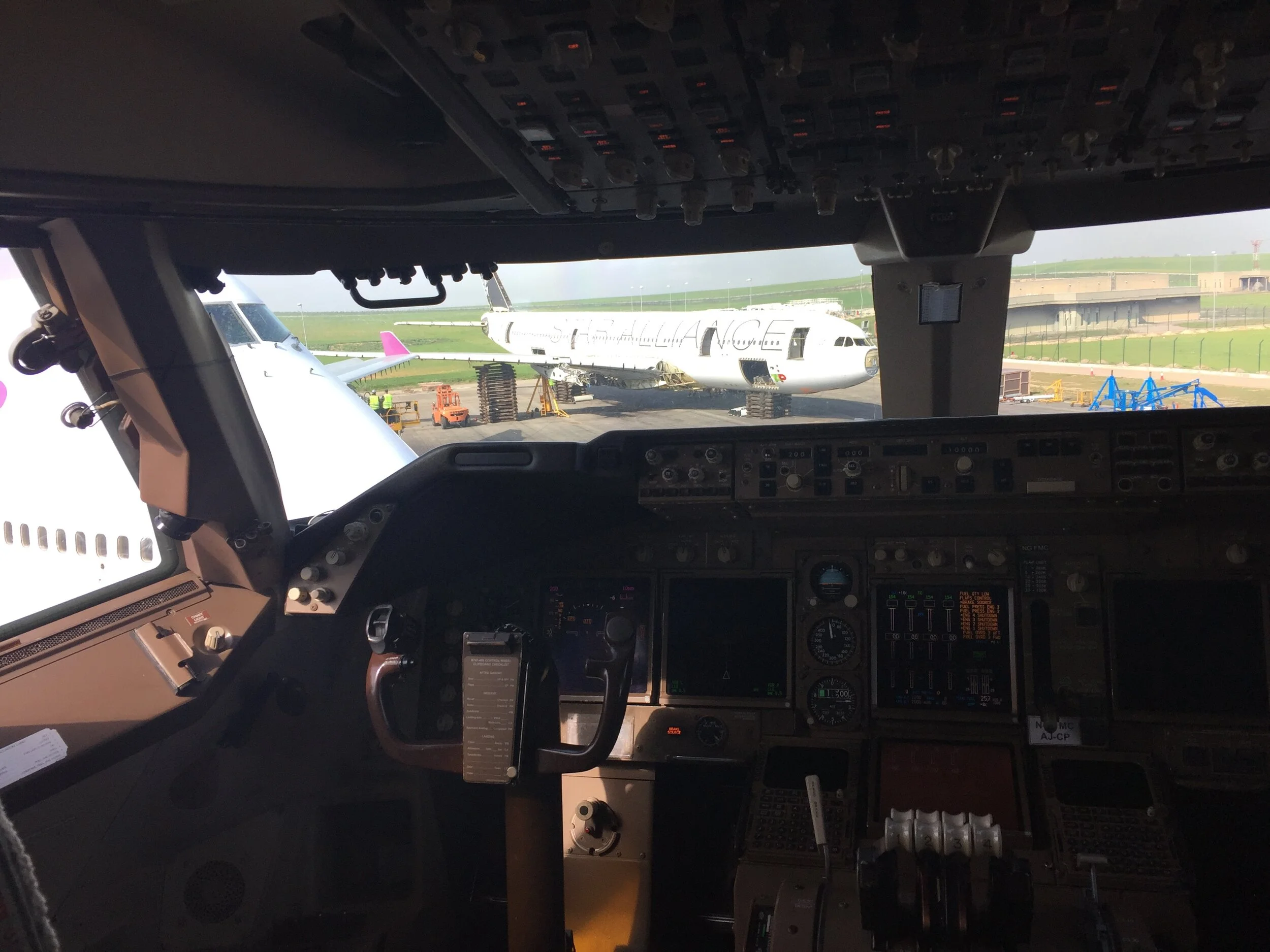 Inside a Boeing 747 freighter — Allplane