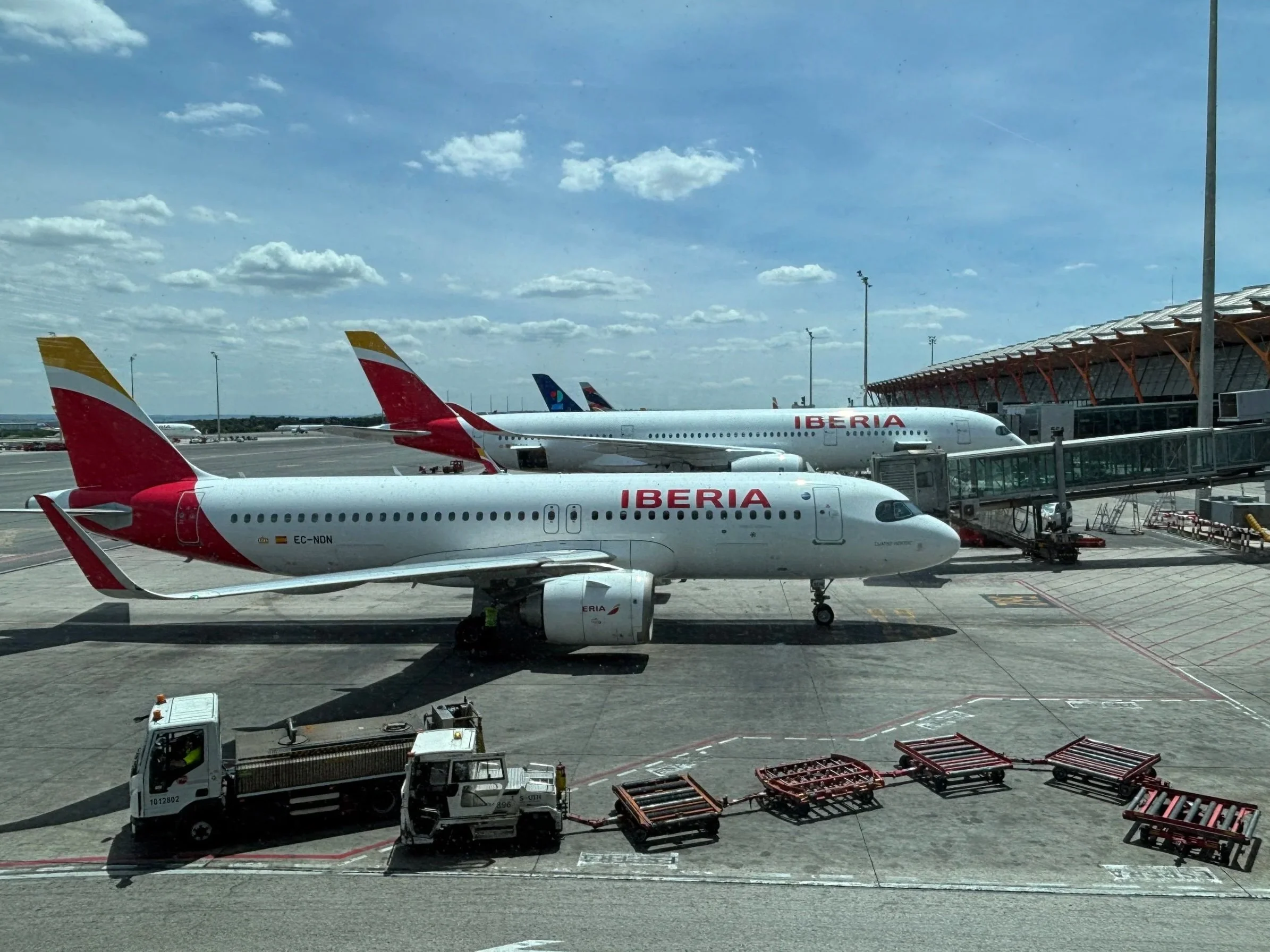 Flight Review: Iberia A320neo Economy Class (+Lounges)