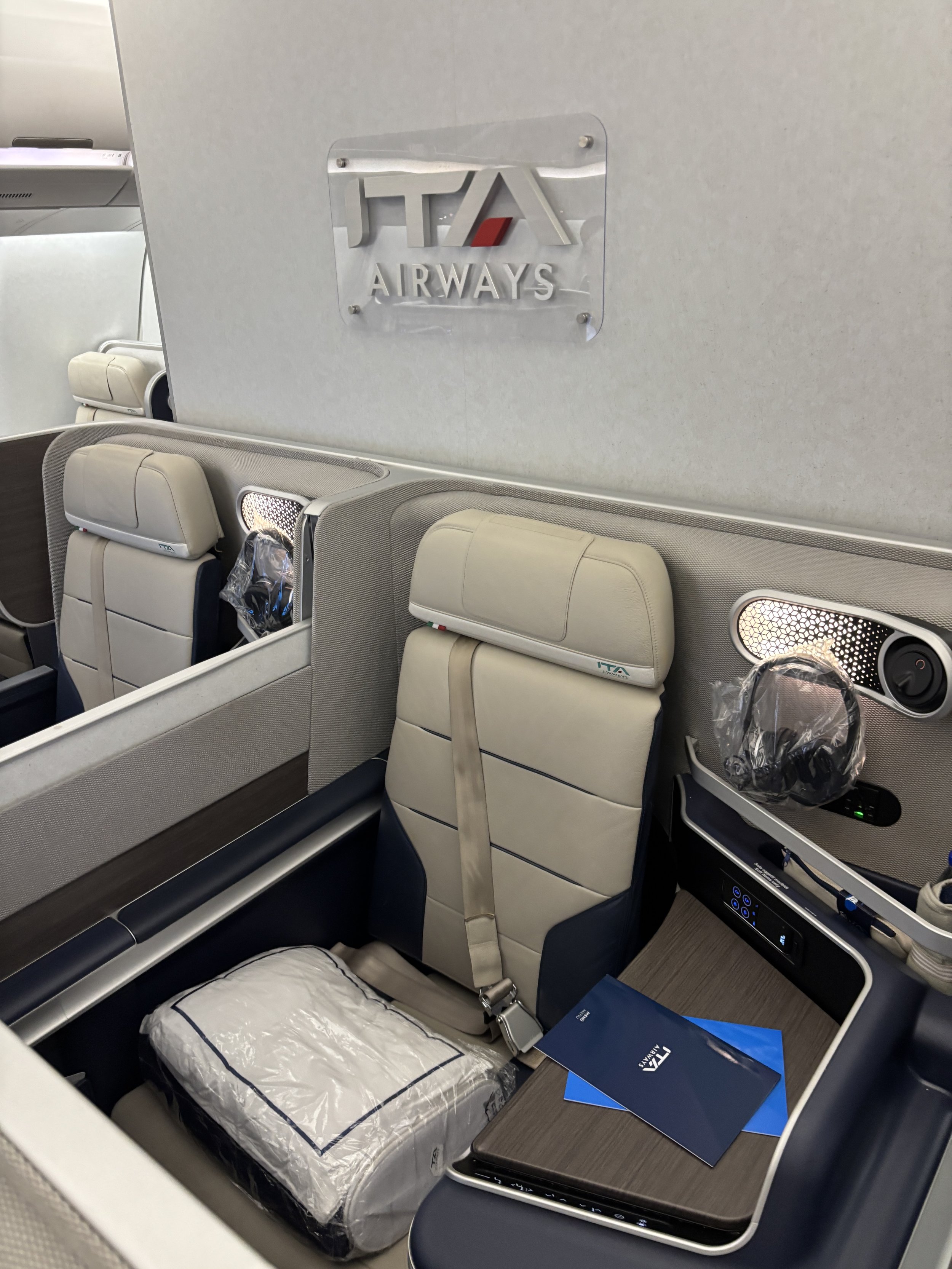 ITA Airways A330 Business Class Review (Rome-Delhi) — Allplane
