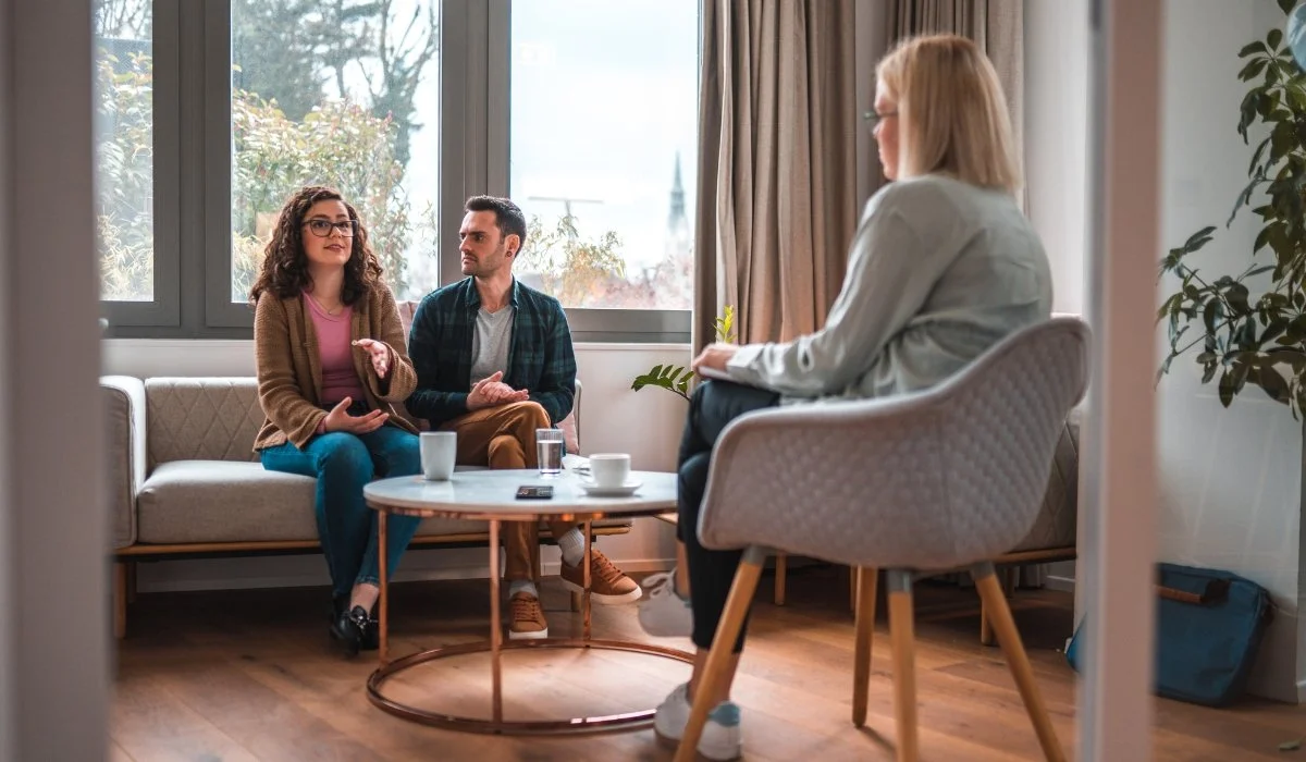 What's the Difference Between Couples Therapy and Marriage Counseling?