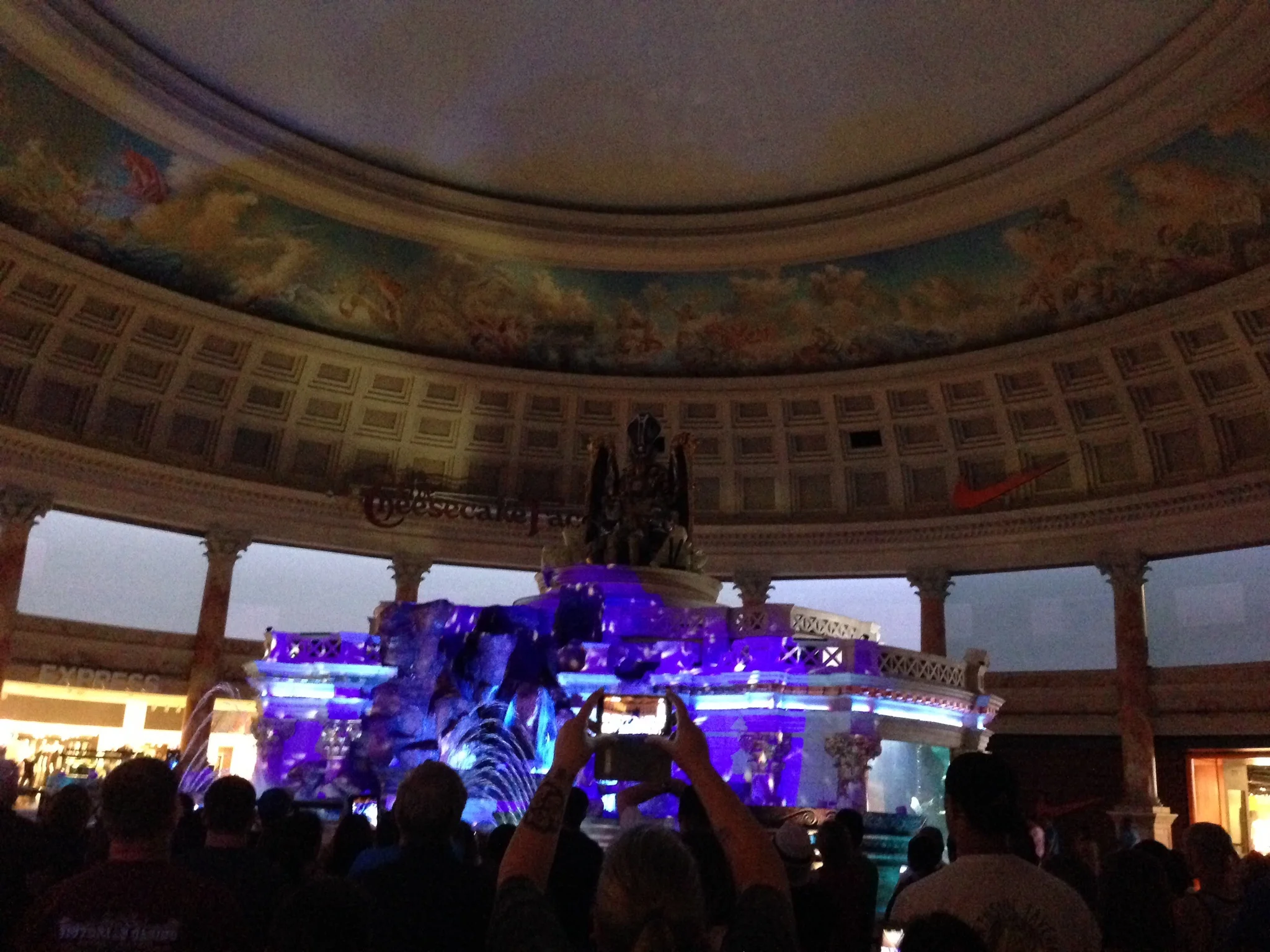 Statue Show at Caesar's