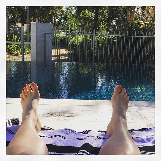 Found my spot for the upcoming season! Work and uni is always better w sunshine and pools right? ☀️👙🕶
#recklessabandontour
#thinkhowe