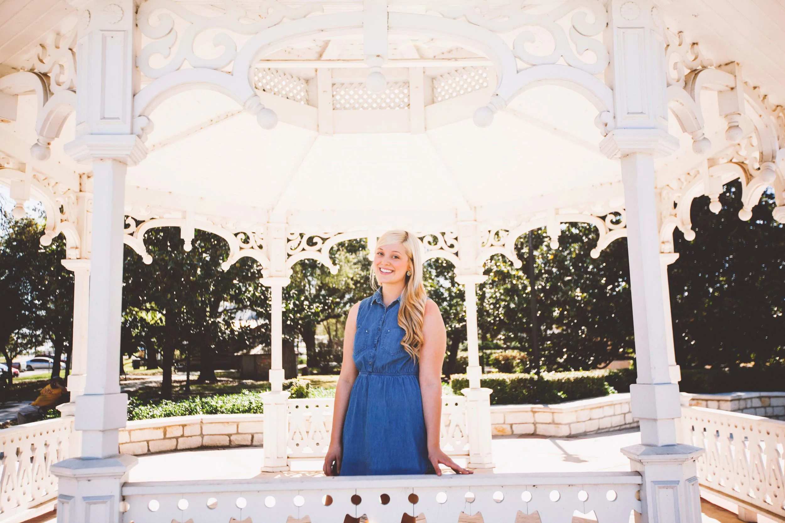 Lauren Mahoney Senior Photos_0095.jpg