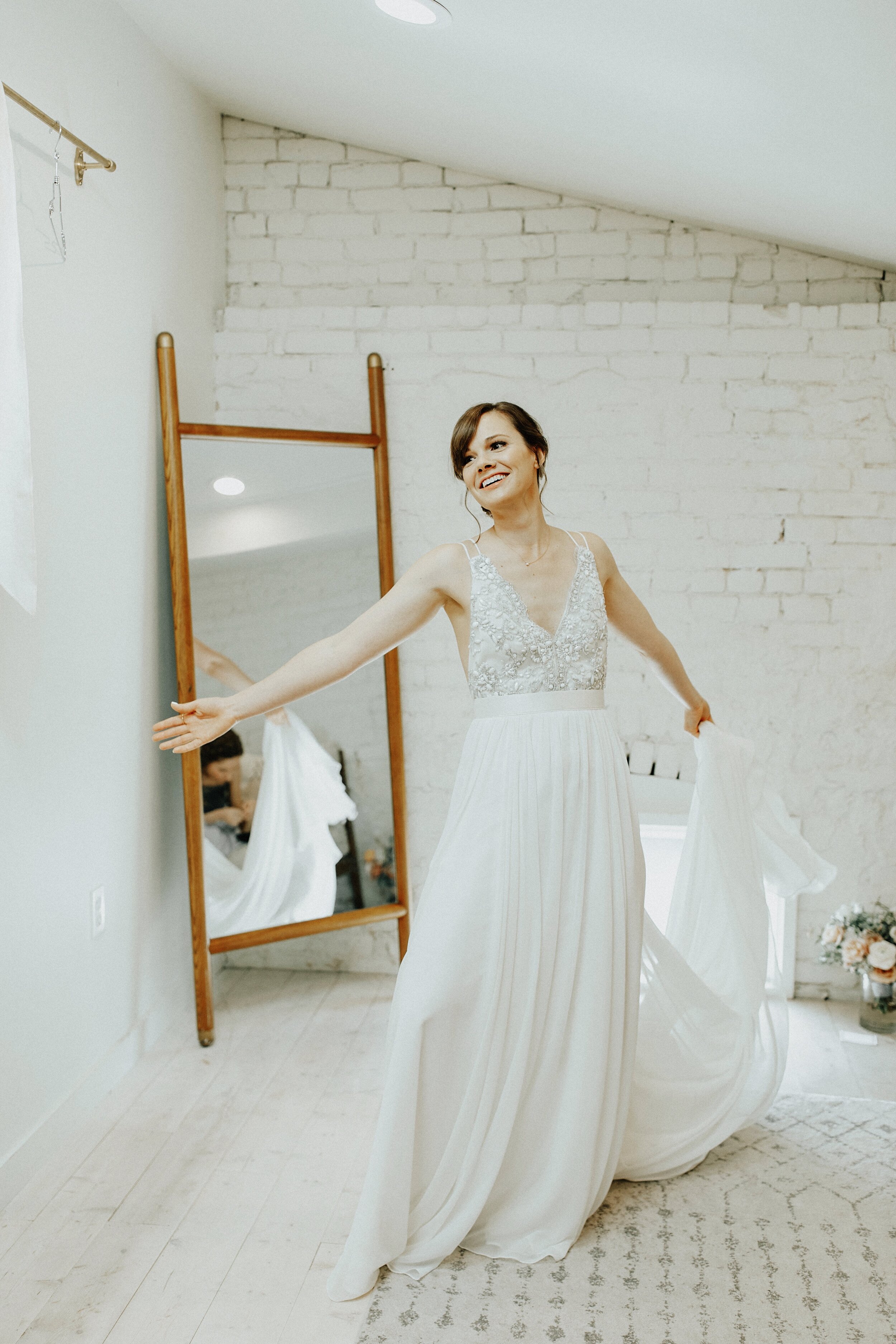 Austin Wedding Photographers | One Eleven East Wedding