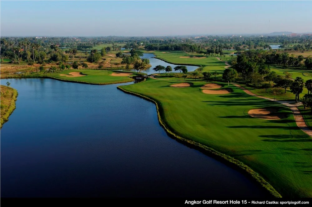 AGR+hole15.jpg