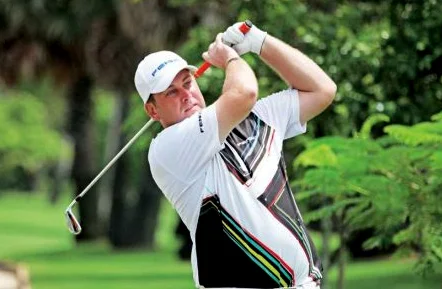 Scotland’s Michael Moir won the 2013 Angkor Amateur Open yesterday at Angkor Golf Resort in Siem Reap by a single stroke over runner-up Ly Hong of Cambodia. PHOTO SUPPLIED