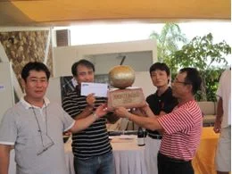  Korea Blue Team with the trophy
