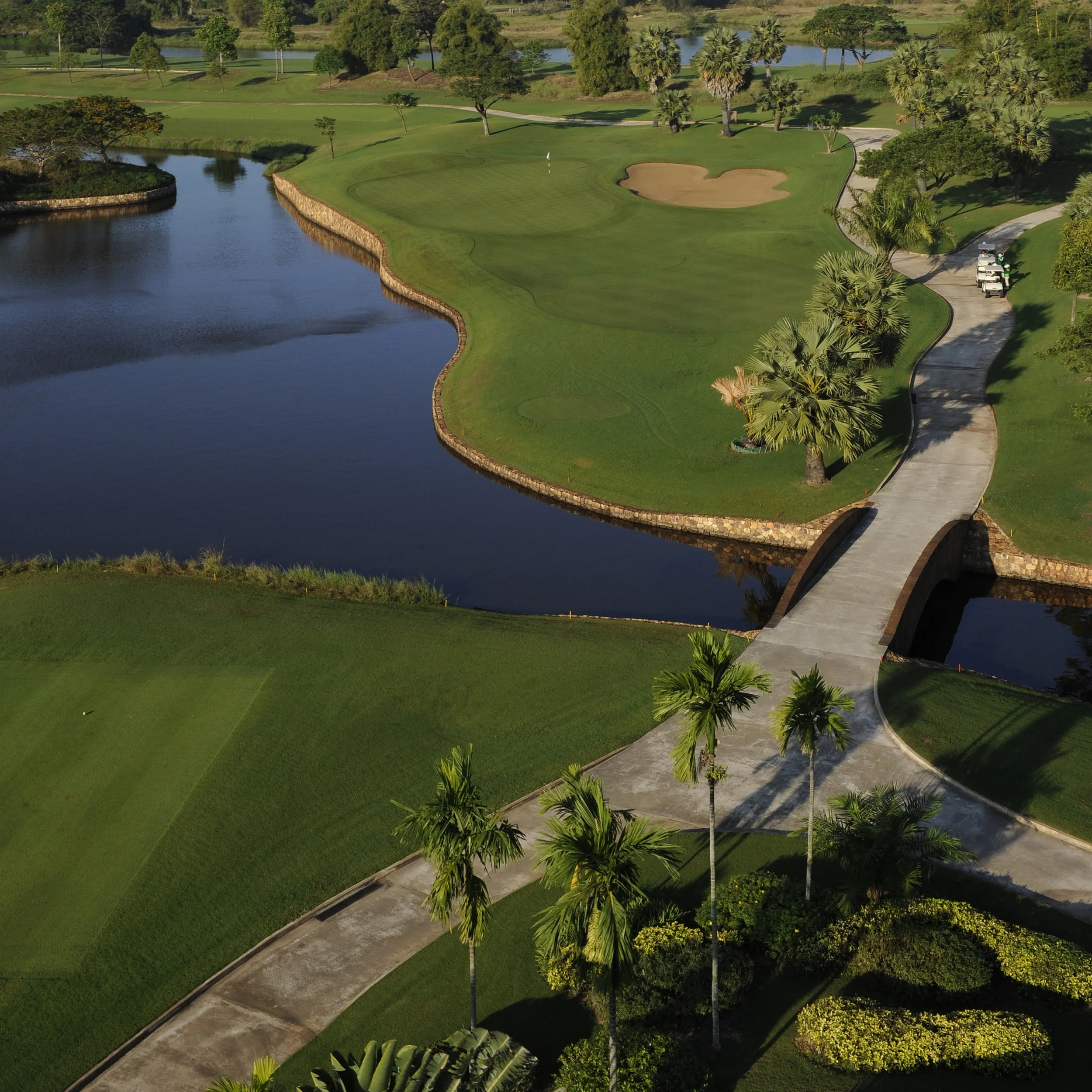 AGR hole12.jpg