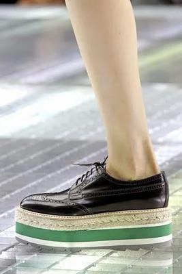 prada_flatform1.jpg
