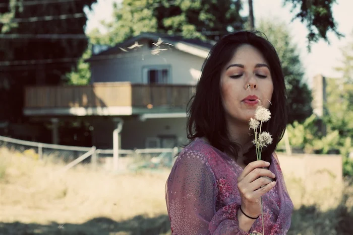 dandelion-meadow-vintage-tacoma-fashion-photograhpy.jpg