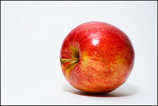 apple on side.jpg