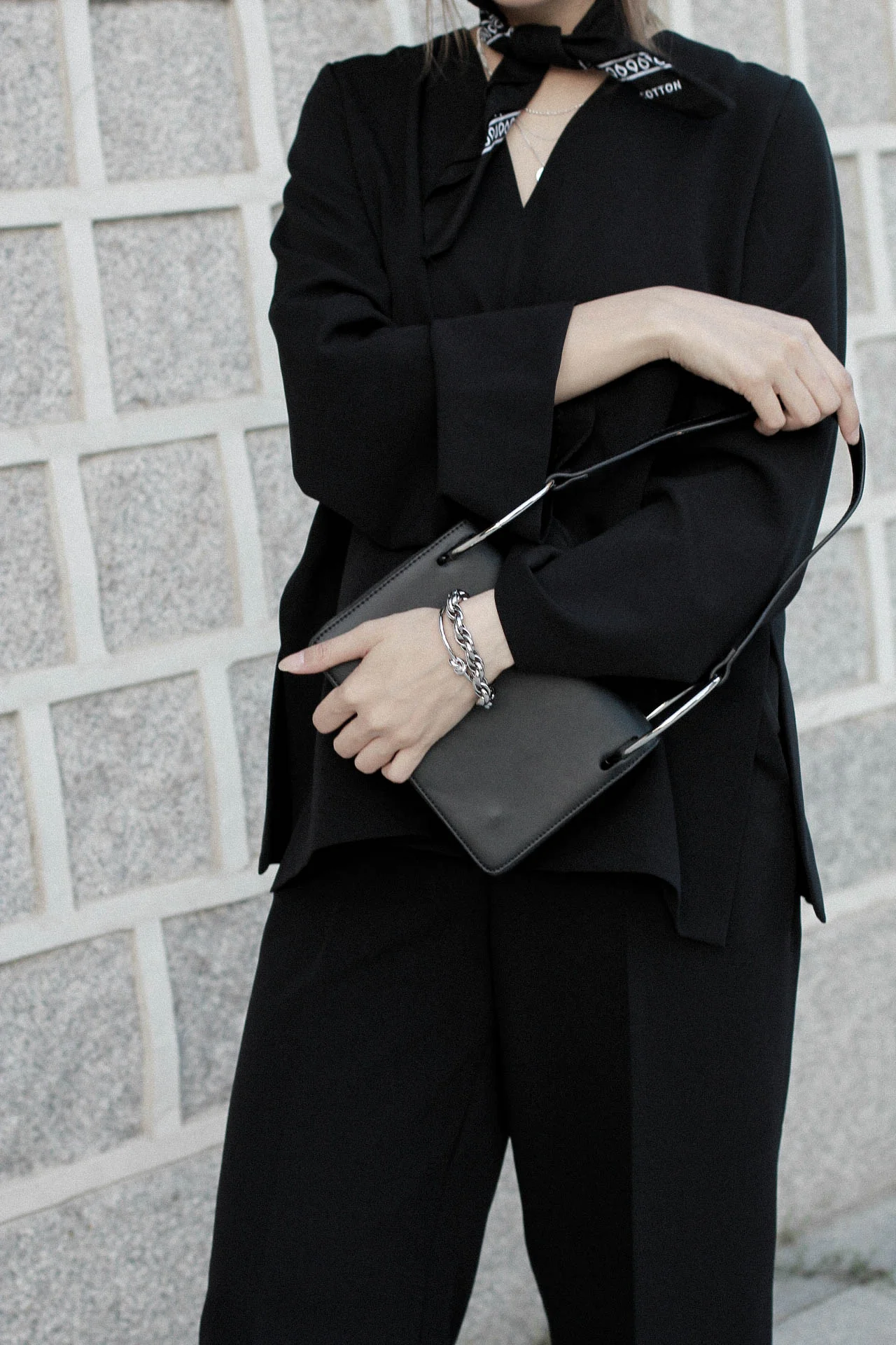 Julia Doan Outfit Seoul 2-2.jpg