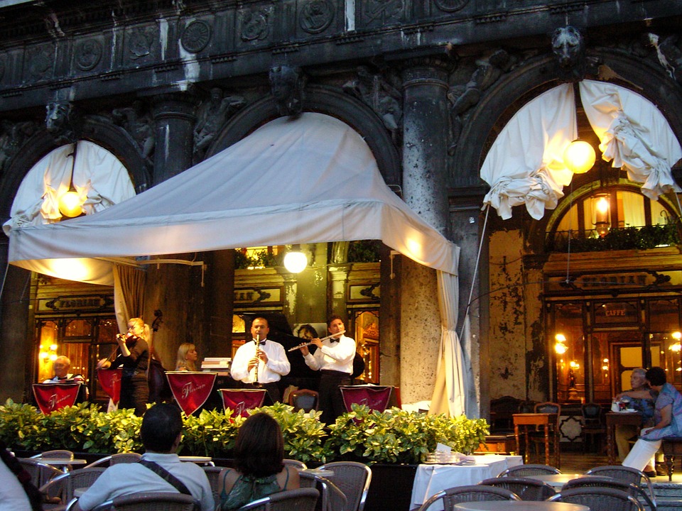 cafe-86681_960_720.jpg