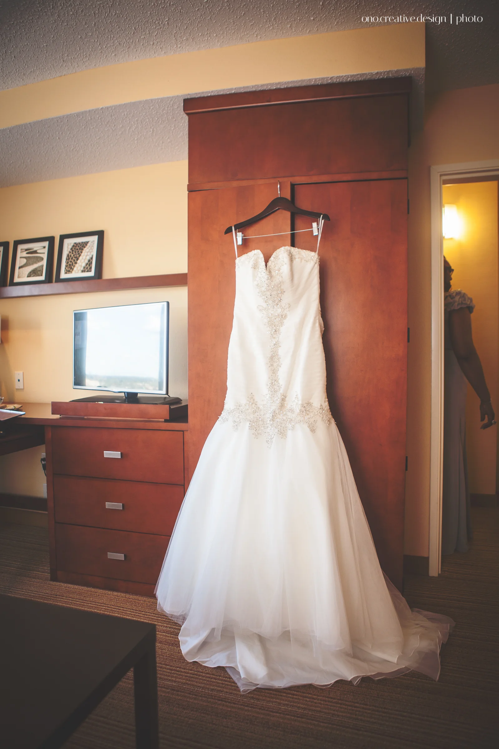 Bride Prep (Web)-13.jpg