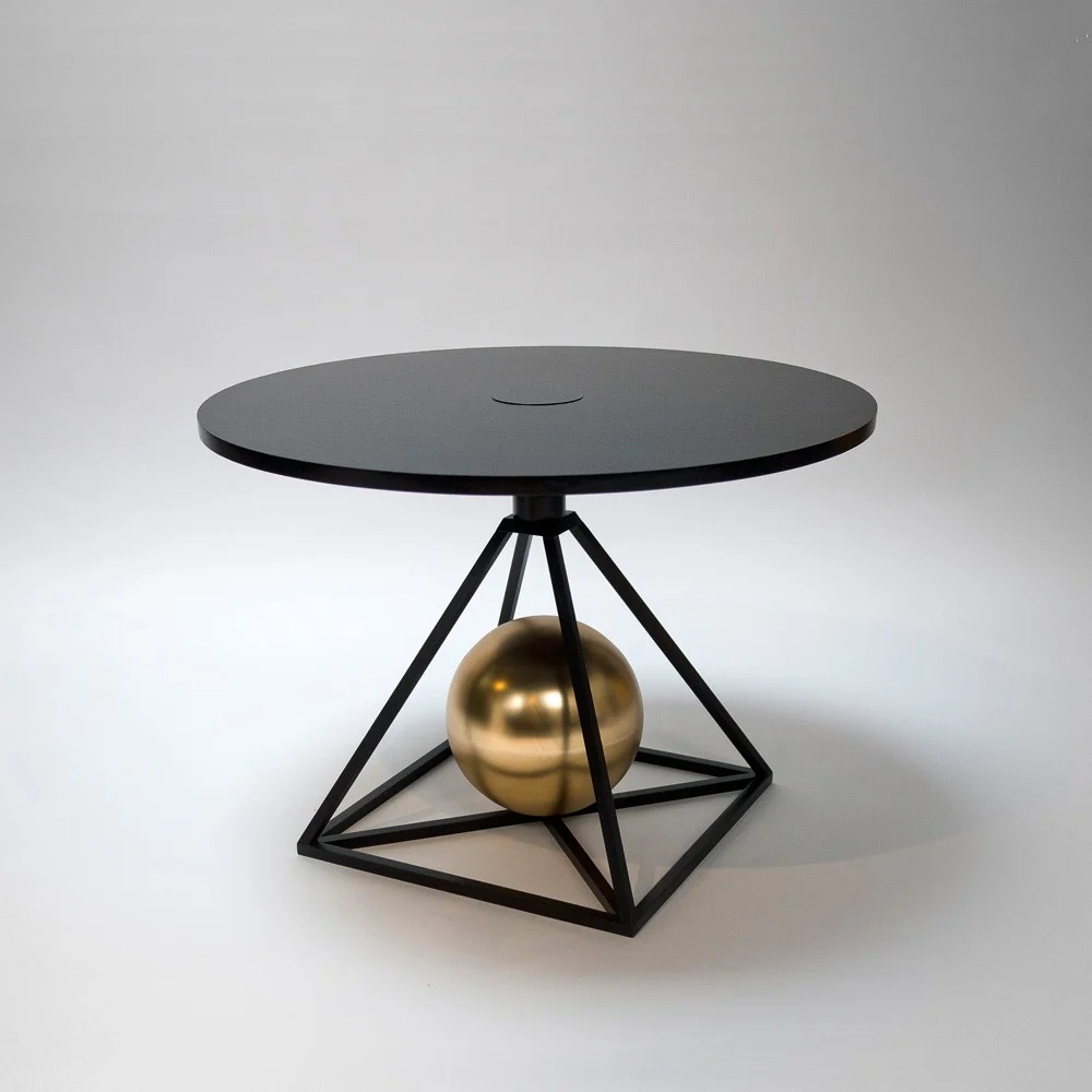 Contrepoids Table Version II by Pool