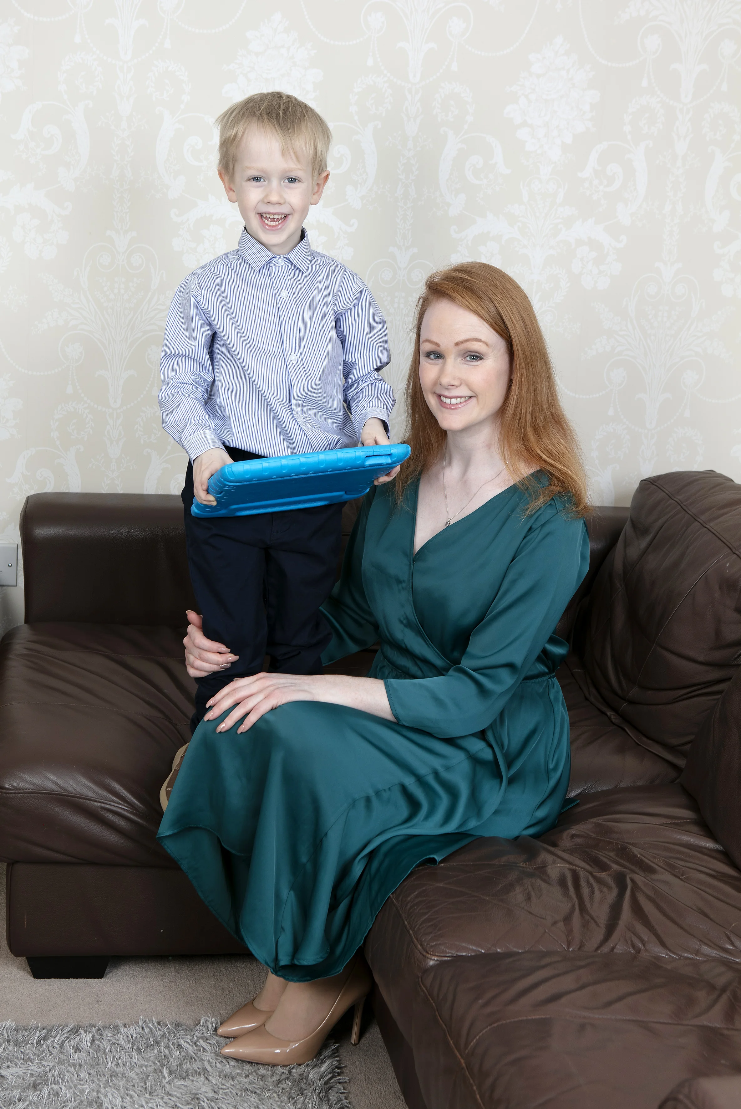 https://www.dailymail.co.uk/femail/article-6675831/Parents-shocked-discover-five-year-olds-using-iPads-23-hours-week.html