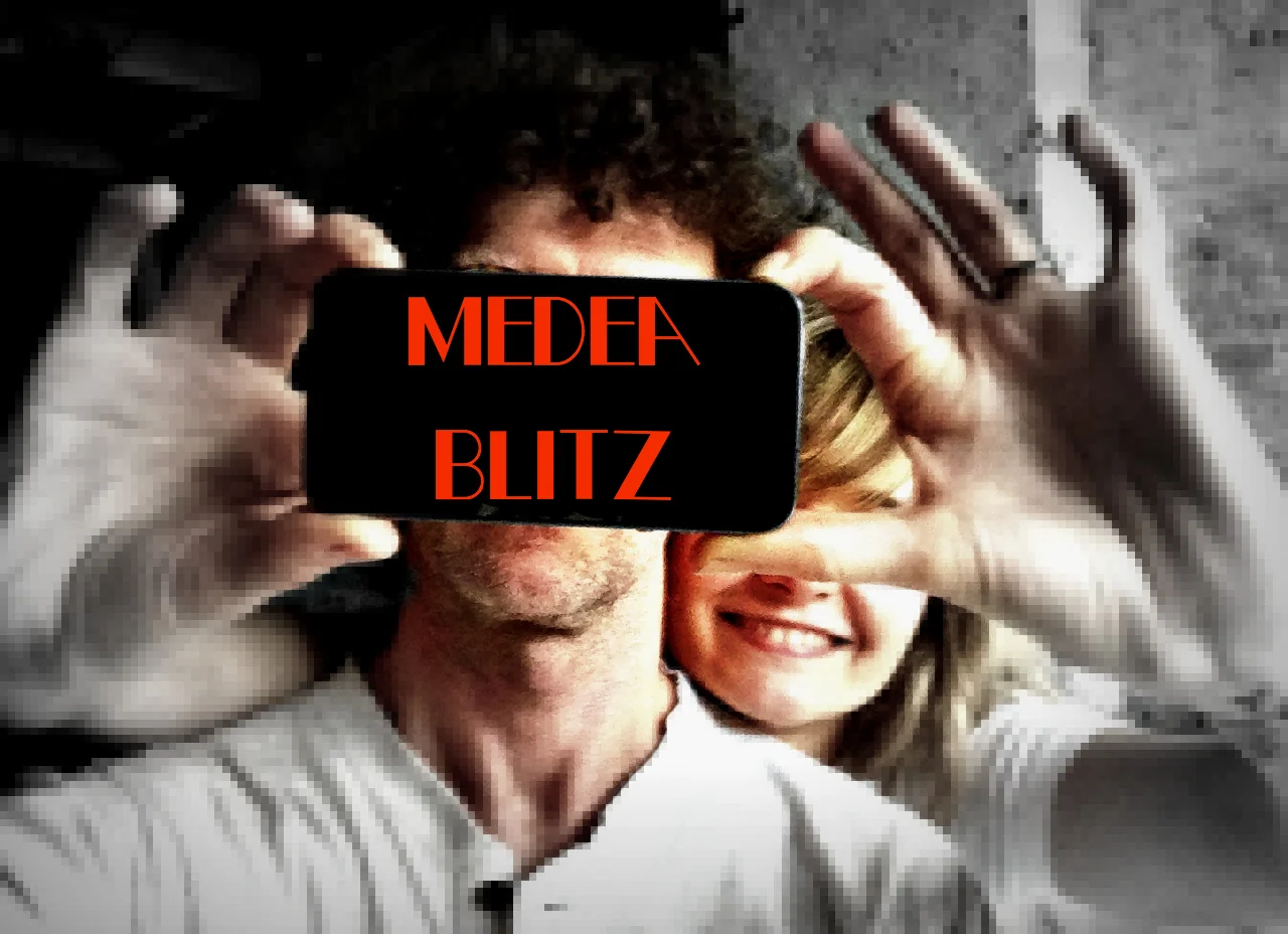 selfieofselfiemedeablitzmar15with titleno2.jpg