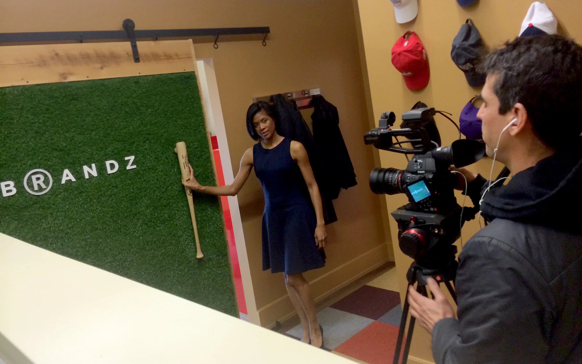 Robin Wilson with Open House TV demo's our 'Astro Turf' reclaimed barn door.