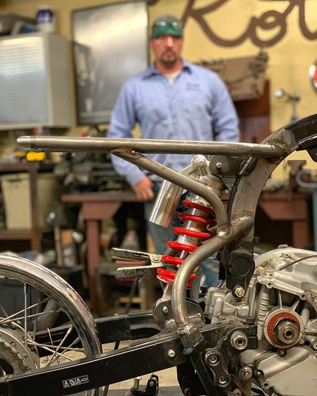 Upcoming 2020 Triumph Monoshock Build

#monoshock #metalwork #triumph #caferacer #2020 #motorcycle